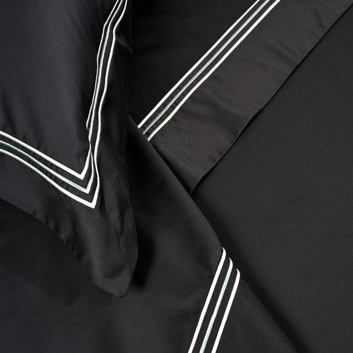 01 10 08 46 Jg Lencol London Black Preto 005.jpg